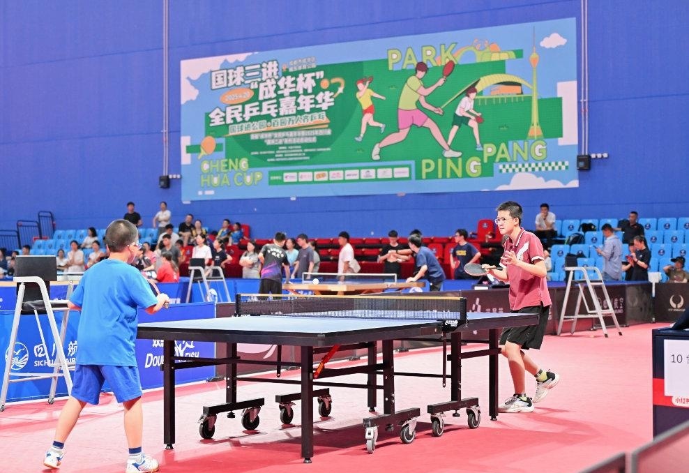 员曾无限逼 员曾无限逼