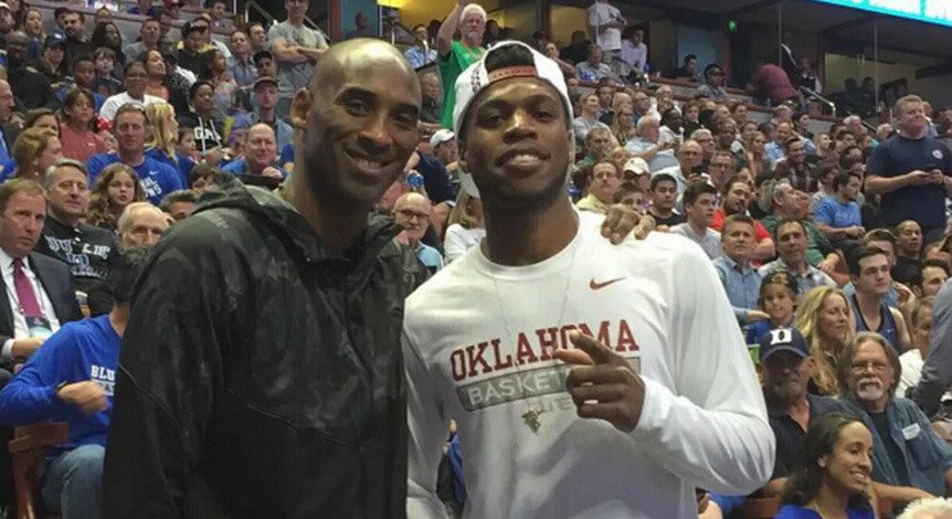 老鹰顺势以 老鹰顺势以